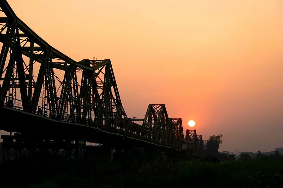 Cầu Long Biên 