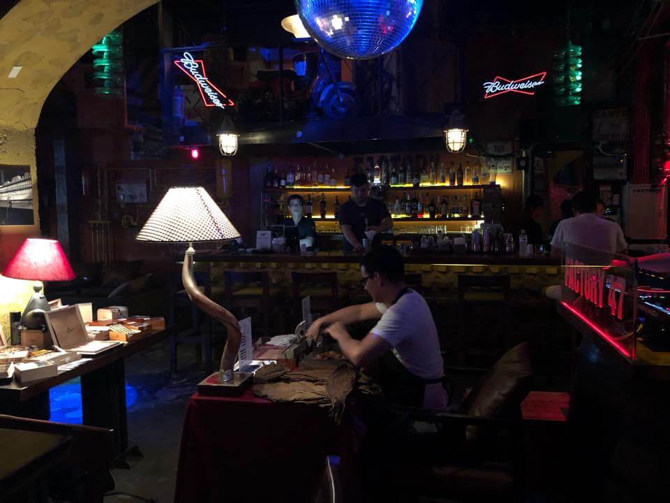 Quán bar nổi tiếng ở Hà Nội