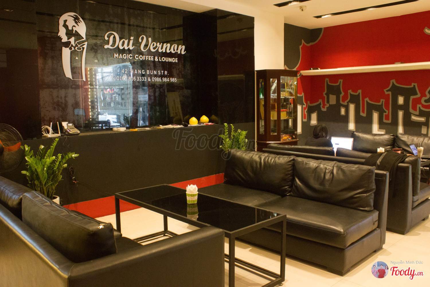 Dye Vernon Coffee & Lounge