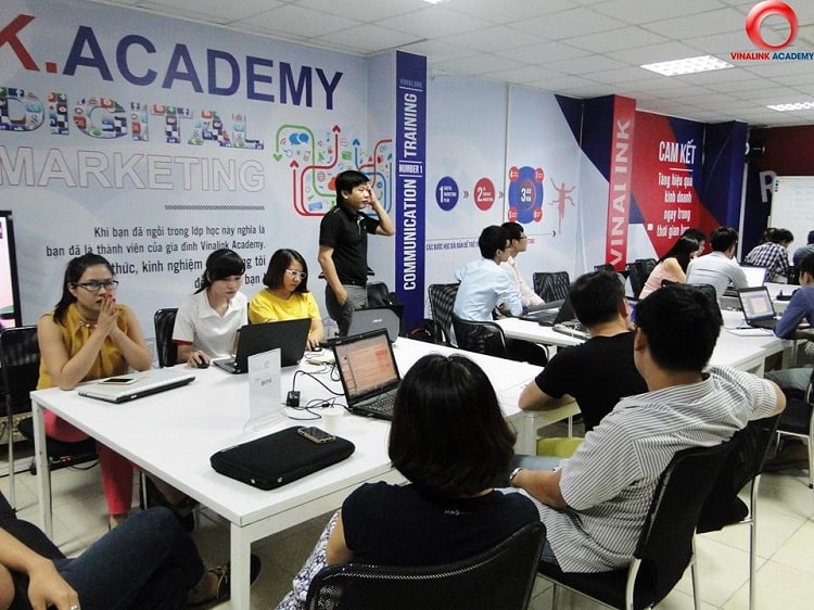 Khóa học marketing tại Hà Nội