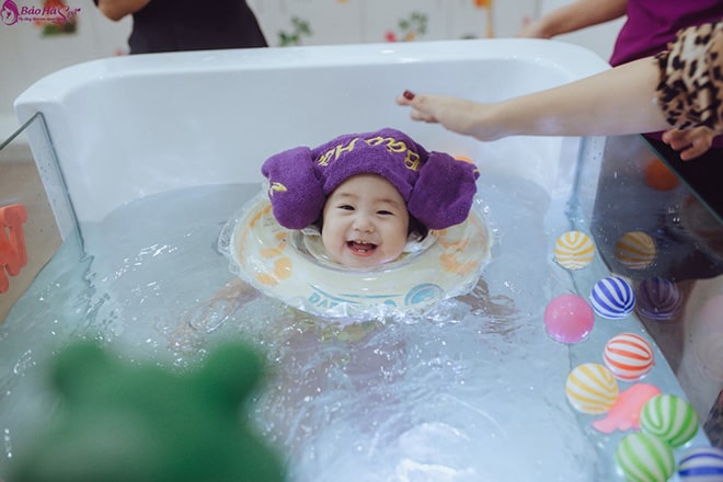 bơi thủy liệu cho bé Hà Nội