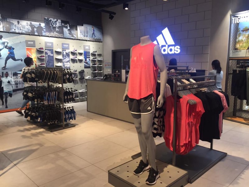 cửa hàng adidas chính hãng tại hà nội