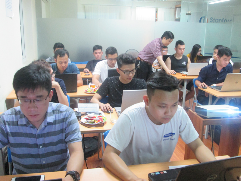 trung tâm dạy lập trình Hà Nội