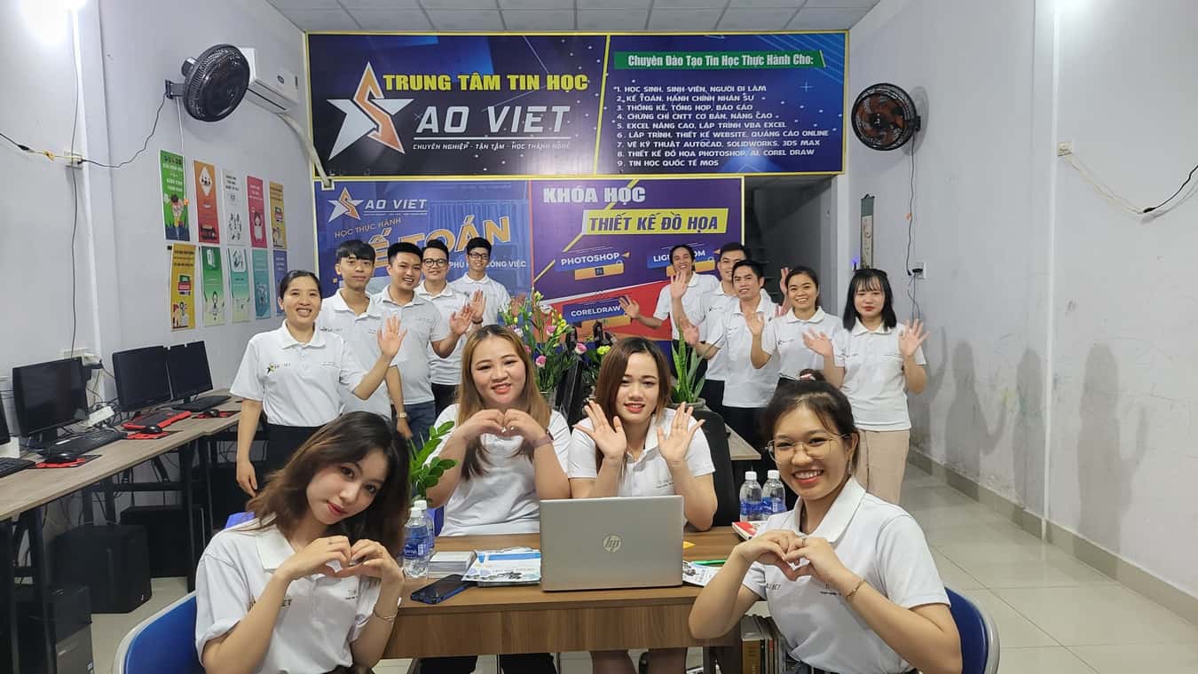 Tin học Sao Việt